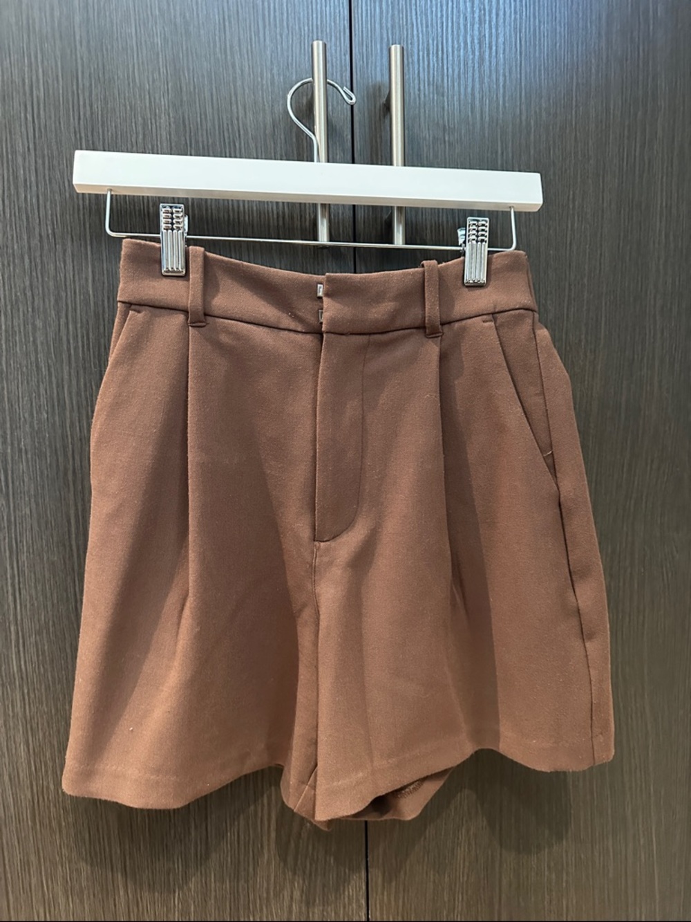 Abercrombie & Fitch High-Waist Brown Tailored Women's Shorts